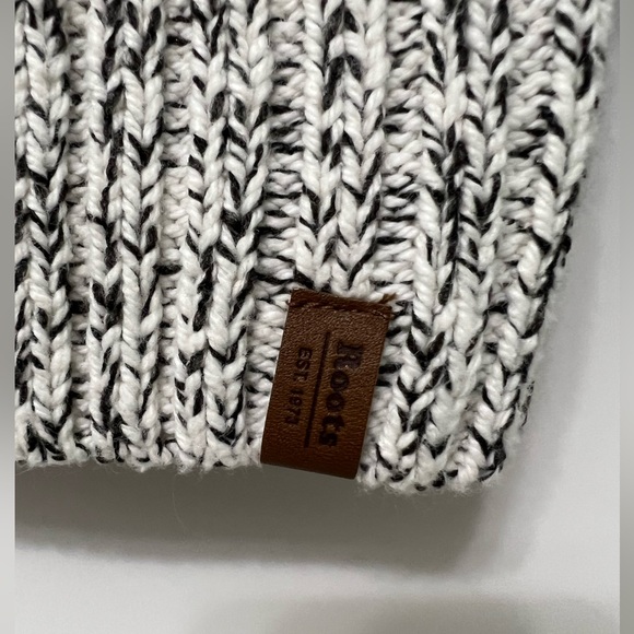 Roots knit sweater - Picture 2 of 9